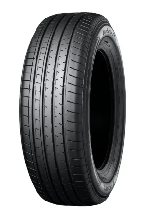 Yokohama 215/60R17 96H BLUEARTH-XT AE61